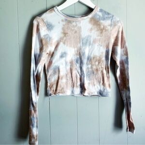 Flirtitude ACTIVE Tie Dye Semi Crop LS TShirt M